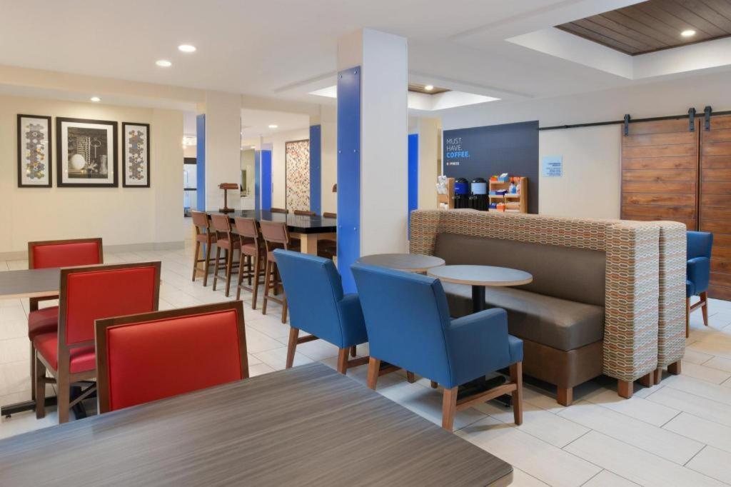 Holiday Inn Express Camden Hotel By Ihg Exterior foto